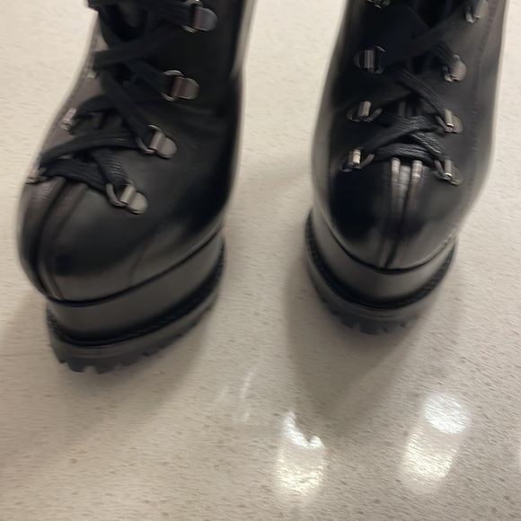 Authentic Alaia Hiking Boots (Leather) - Picture 2 of 13